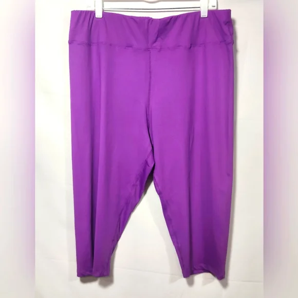 ⚡️🛍 4/$20 🛍 Shein Curve Rich Purple Cropped Leggings-Size 4XL- NWOT - Picture 1 of 7